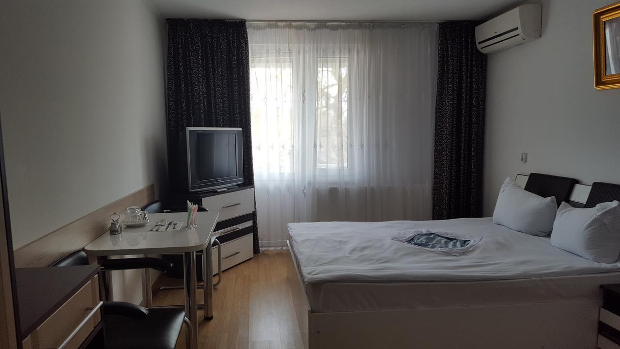 Hotel Confort Drochia Eksteriør billede