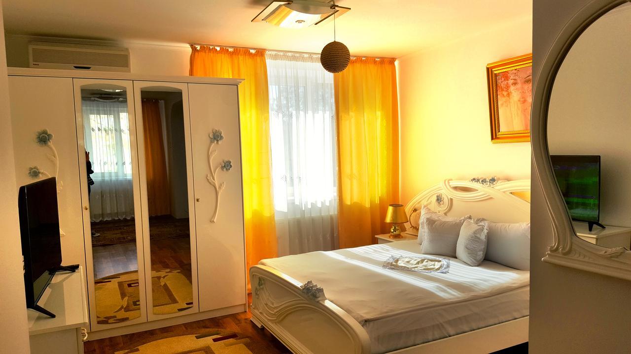 Hotel Confort Drochia Eksteriør billede