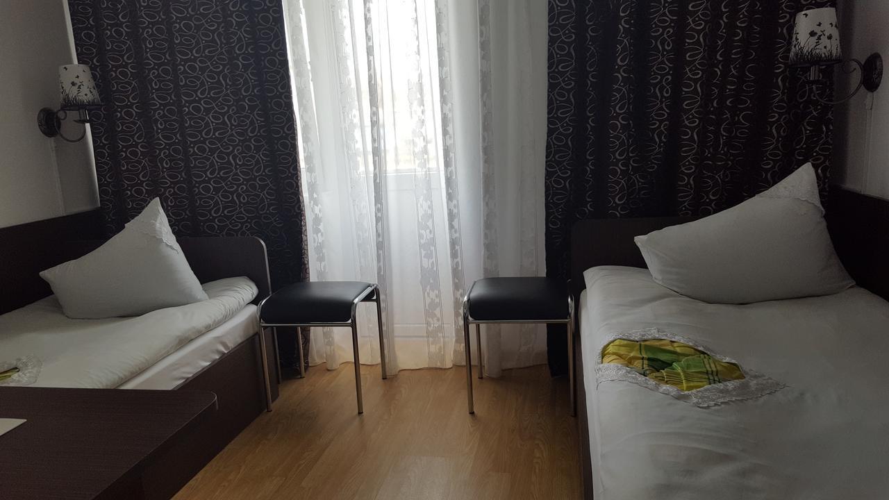 Hotel Confort Drochia Eksteriør billede